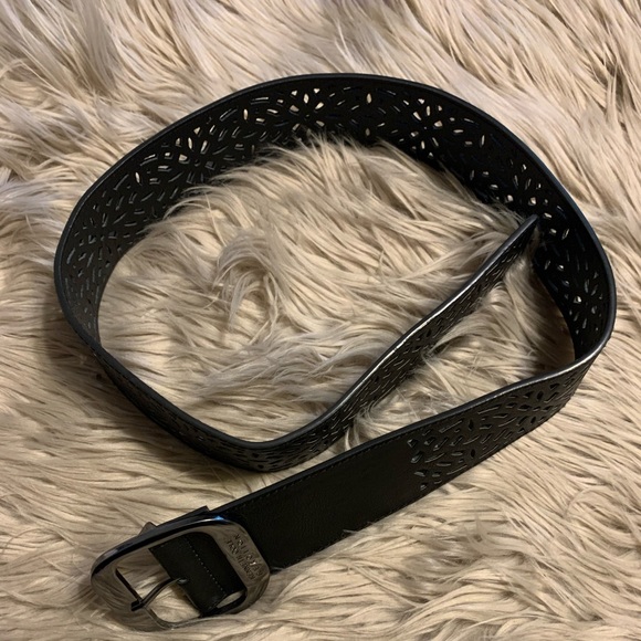 Reaction Kenneth Cole Belt - Picture 1 of 6